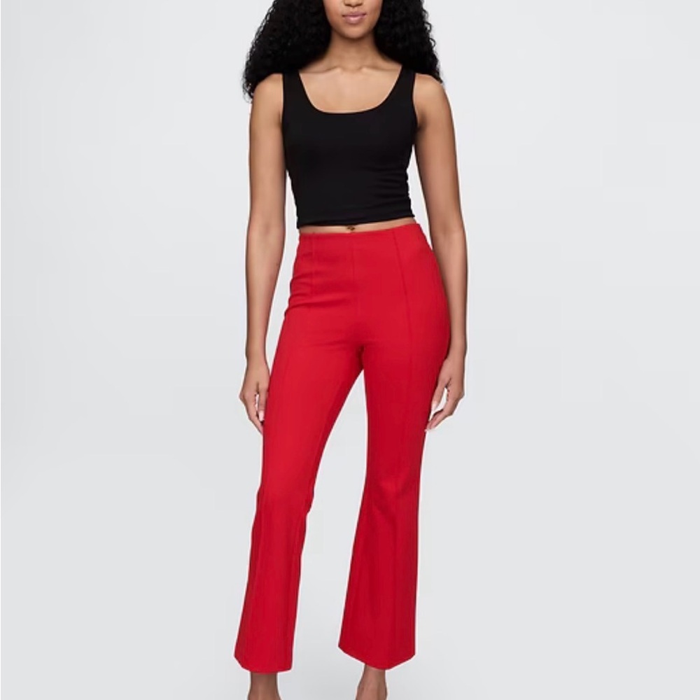 Women’s Gap red XS petite Fast Ponte Crop pant *brand new*